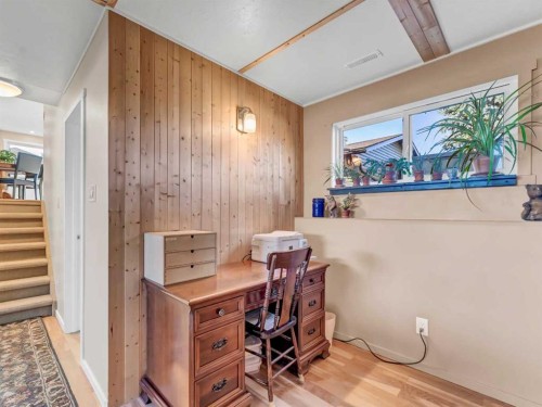 106 Rossland Road Se, Medicine Hat, AB - Indoor