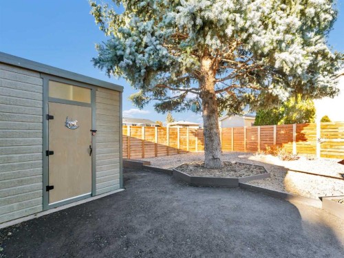 106 Rossland Road Se, Medicine Hat, AB - Outdoor