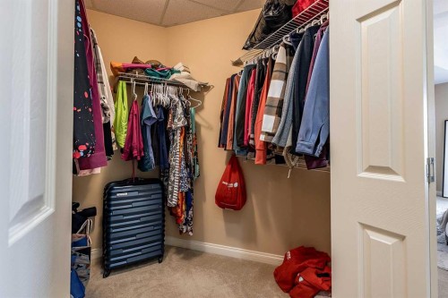 329-201 River Ridge Drive Nw, Medicine Hat, AB - Indoor With Storage