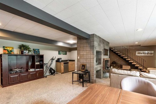 22 Chinook Drive Sw, Medicine Hat, AB - Indoor