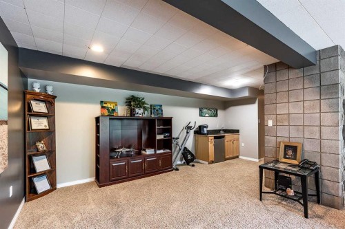 22 Chinook Drive Sw, Medicine Hat, AB - Indoor