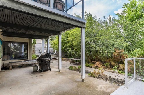 22 Chinook Drive Sw, Medicine Hat, AB - Outdoor With Deck Patio Veranda With Exterior