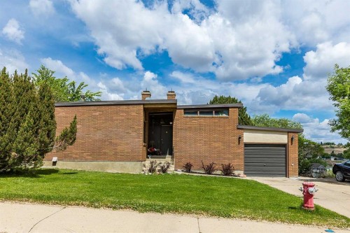 22 Chinook Drive Sw, Medicine Hat, AB - Outdoor