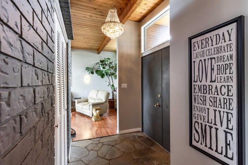 22 Chinook Drive Sw, Medicine Hat, AB -  Photo Showing Other Room