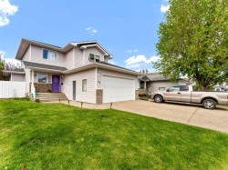 10 Stanfield Place SE Medicine Hat, AB T1B 4J2
