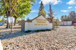 101-245 Red Deer Drive SW Medicine Hat, AB T1A 8P4