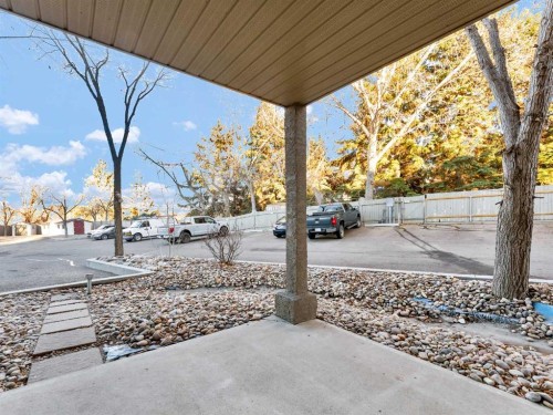 101-245 Red Deer Drive Sw, Medicine Hat, AB - Outdoor With Deck Patio Veranda