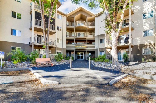 101-245 Red Deer Drive Sw, Medicine Hat, AB - Outdoor With Facade