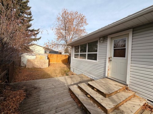 367 Beaufort Crescent Sw, Medicine Hat, AB 