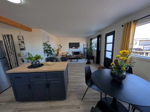 294 Fleet Street Sw, Medicine Hat, AB 