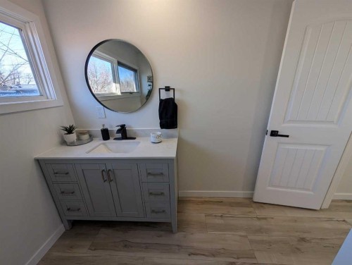 294 Fleet Street Sw, Medicine Hat, AB 