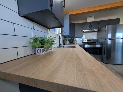 294 Fleet Street Sw, Medicine Hat, AB 