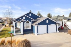 2 Vintage Meadows Court SE Medicine Hat, AB T1B 4G8