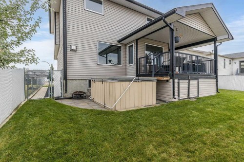 484 Stark Way Se, Medicine Hat, AB - Outdoor