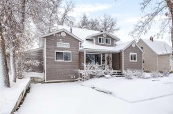 19 9 Street SW Medicine Hat, AB T1A 4N5