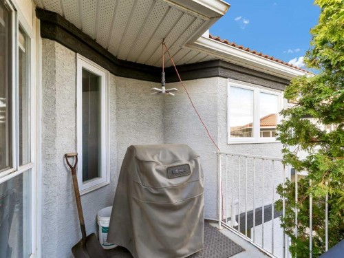 81 Park Meadows Lane Se, Medicine Hat, AB - Outdoor With Exterior