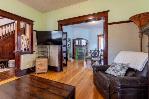 268 Belfast Street Se, Medicine Hat, AB - Indoor