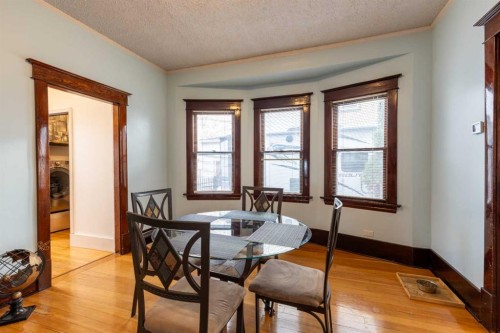 268 Belfast Street Se, Medicine Hat, AB - Indoor Photo Showing Dining Room