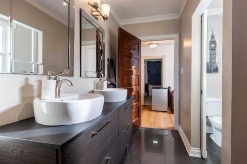 268 Belfast Street Se, Medicine Hat, AB - Indoor Photo Showing Other Room