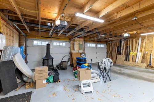 268 Belfast Street Se, Medicine Hat, AB - Indoor