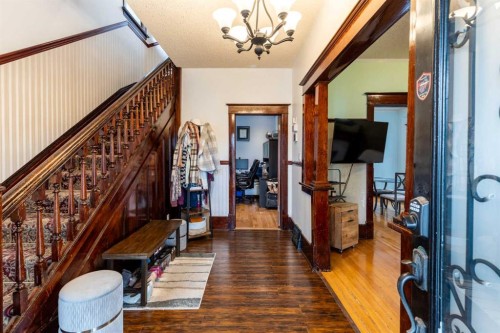 268 Belfast Street Se, Medicine Hat, AB - Indoor Photo Showing Other Room