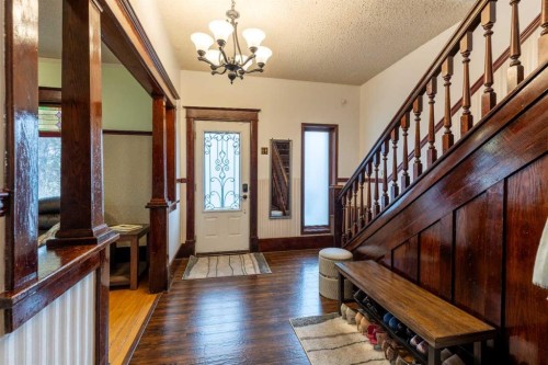 268 Belfast Street Se, Medicine Hat, AB - Indoor Photo Showing Other Room