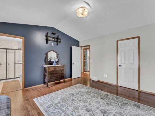 28 Stark Mews Se, Medicine Hat, AB - Indoor Photo Showing Bedroom