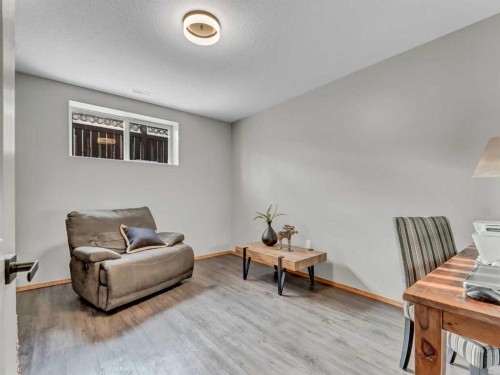 28 Stark Mews Se, Medicine Hat, AB - Indoor