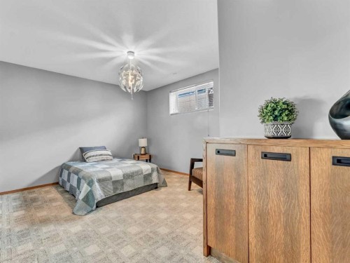 28 Stark Mews Se, Medicine Hat, AB - Indoor Photo Showing Bedroom