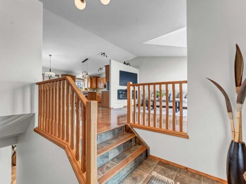 28 Stark Mews Se, Medicine Hat, AB - Indoor Photo Showing Other Room