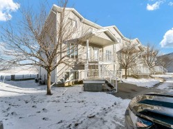 124 Northlands Pointe NE Medicine Hat, AB T1C 0C5