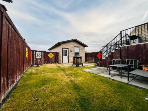 110 Ranchlands Way Ne, Medicine Hat, AB - Outdoor