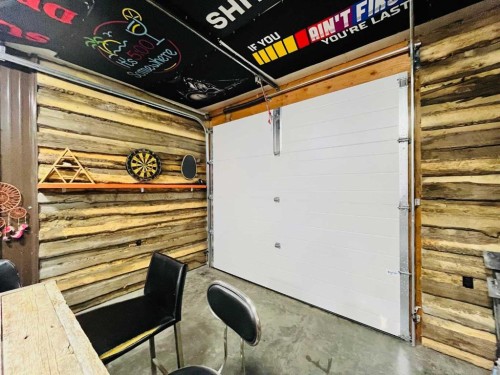 110 Ranchlands Way Ne, Medicine Hat, AB - Indoor Photo Showing Garage