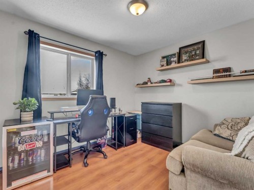 2378 Hatcher Drive Ne, Medicine Hat, AB - Indoor Photo Showing Office