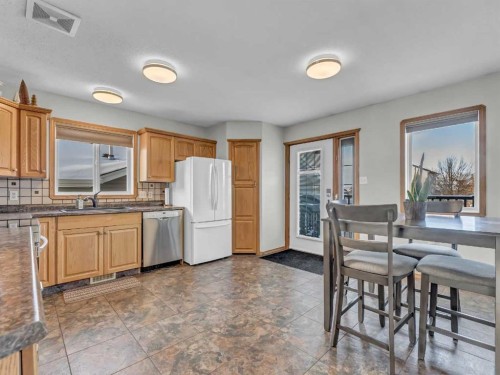 2378 Hatcher Drive Ne, Medicine Hat, AB - Indoor