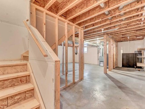 18 Vista Close Se, Medicine Hat, AB - Indoor Photo Showing Basement