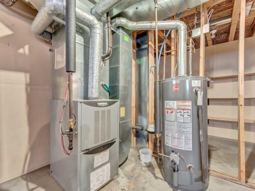 18 Vista Close Se, Medicine Hat, AB - Indoor Photo Showing Basement