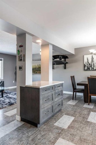 2339 Higdon Avenue Se, Medicine Hat, AB 