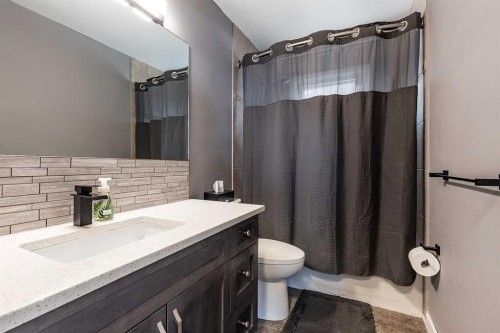 2339 Higdon Avenue Se, Medicine Hat, AB 