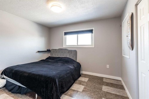 2339 Higdon Avenue Se, Medicine Hat, AB 