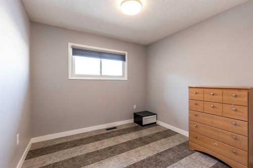 2339 Higdon Avenue Se, Medicine Hat, AB 