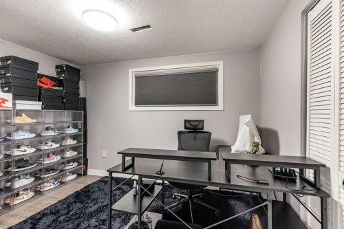 2339 Higdon Avenue Se, Medicine Hat, AB 