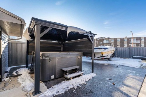 2339 Higdon Avenue Se, Medicine Hat, AB 