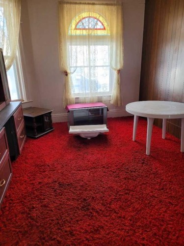 A-819A 5 Street Se, Medicine Hat, AB - Indoor