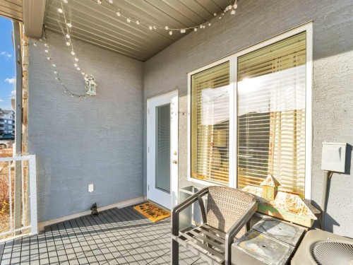 121-19 Terrace View Ne, Medicine Hat, AB - Outdoor With Deck Patio Veranda With Exterior