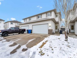 324 Washington Way SE Medicine Hat, AB T1A 8V2