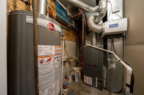 197 Vista Road, Medicine Hat, AB - Indoor Photo Showing Basement