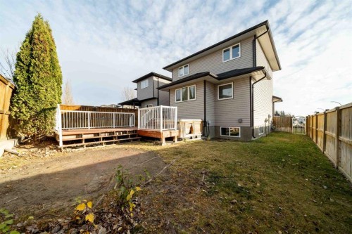 197 Vista Road, Medicine Hat, AB - Outdoor With Exterior
