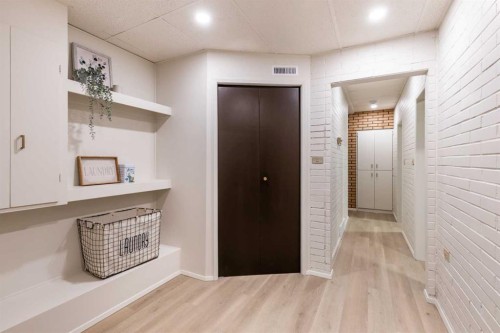 150 11 Street Ne, Medicine Hat, AB - Indoor Photo Showing Other Room