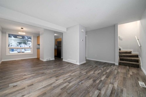 506 Clennel Crescent Se, Medicine Hat, AB - Indoor